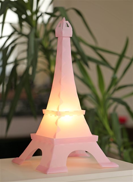 Lampe à poser Tour Eiffel rose